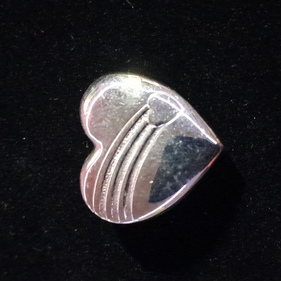 The Variety Club Heart Pin - Picture 1 of 3